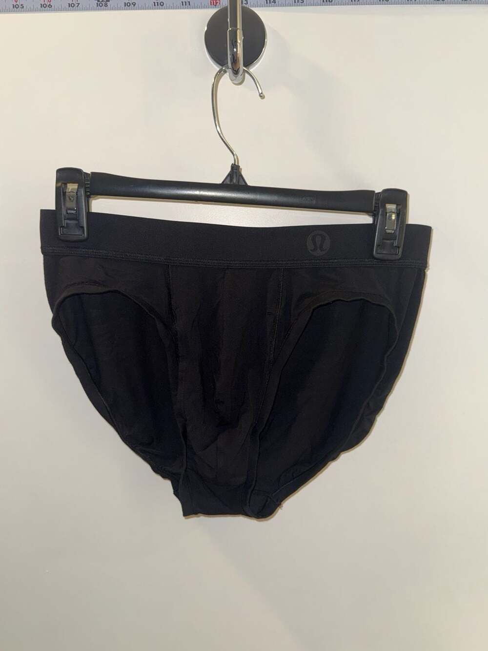 Lululemon Always In Motion Briefs Black Size Large